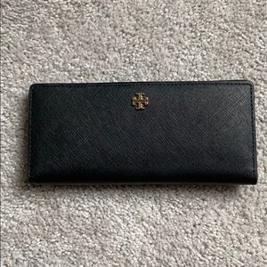 Tory Burch Robinson Slim Wallet